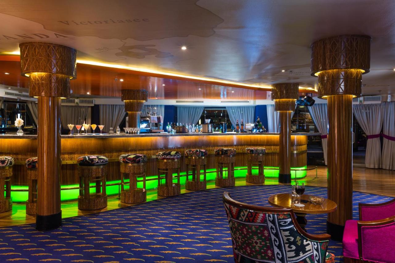 Alyssa Nile Cruise