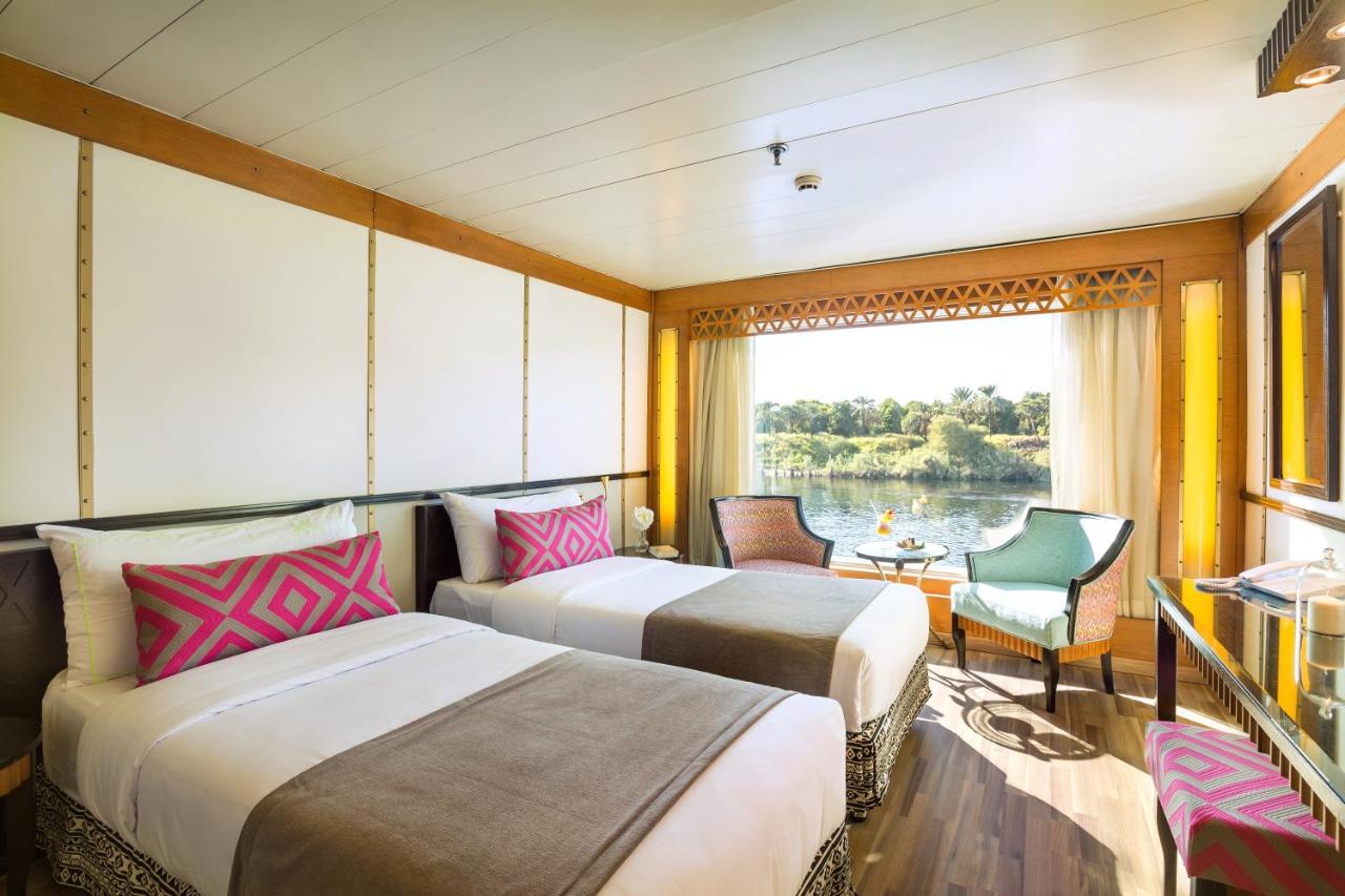 Alyssa Nile Cruise